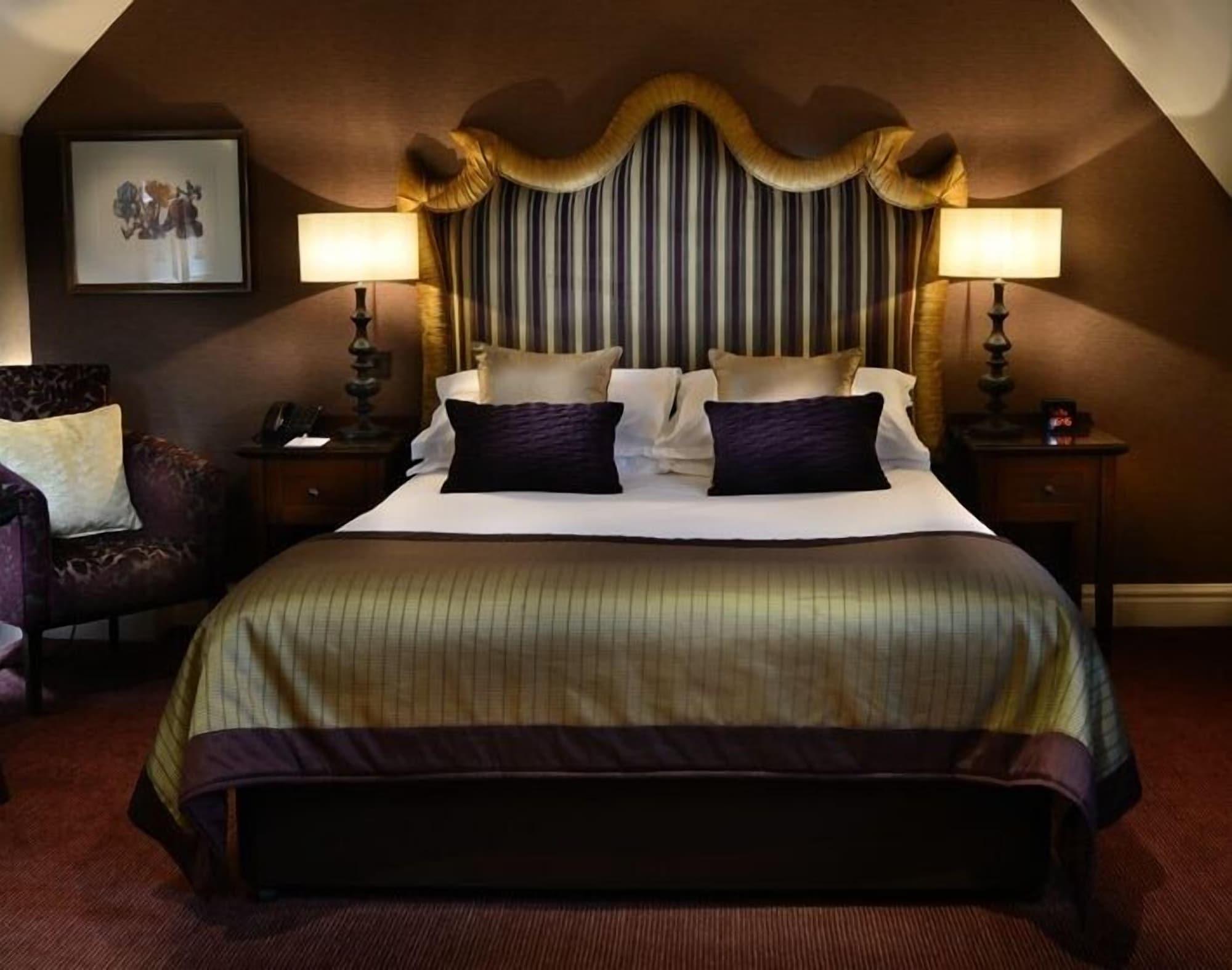 Inglewood Manor Hotel Ledsham  Екстериор снимка