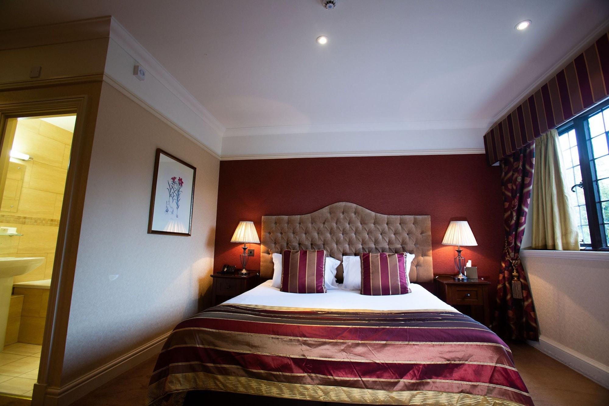 Inglewood Manor Hotel Ledsham  Екстериор снимка