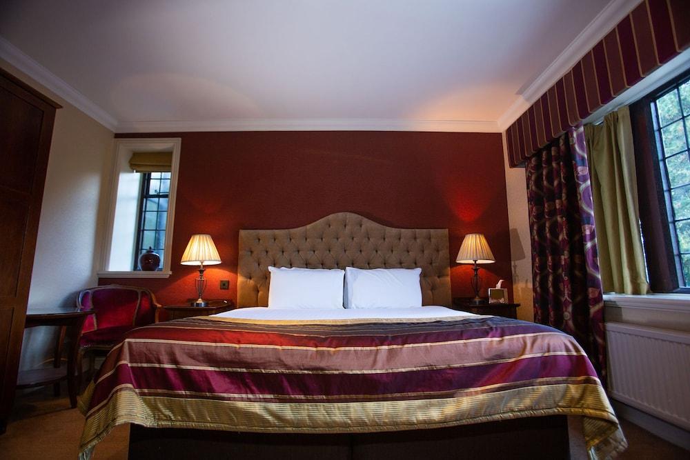 Inglewood Manor Hotel Ledsham  Екстериор снимка