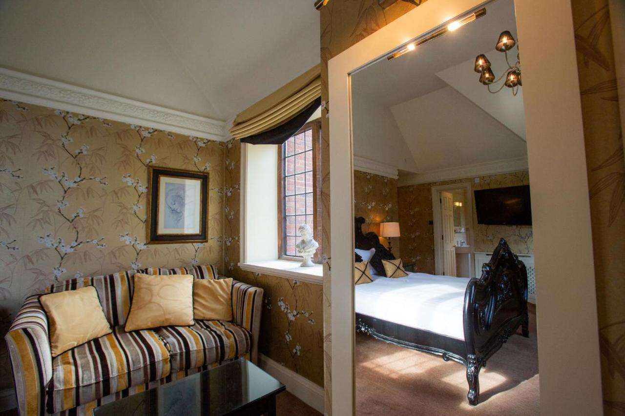 Inglewood Manor Hotel Ledsham  Екстериор снимка